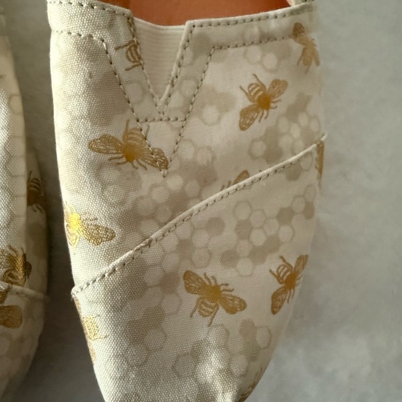 Toms Women’s Birch Foil Bumble Bee Apargata Slip On Shoes 9 limited Edition - Picture 5 of 9